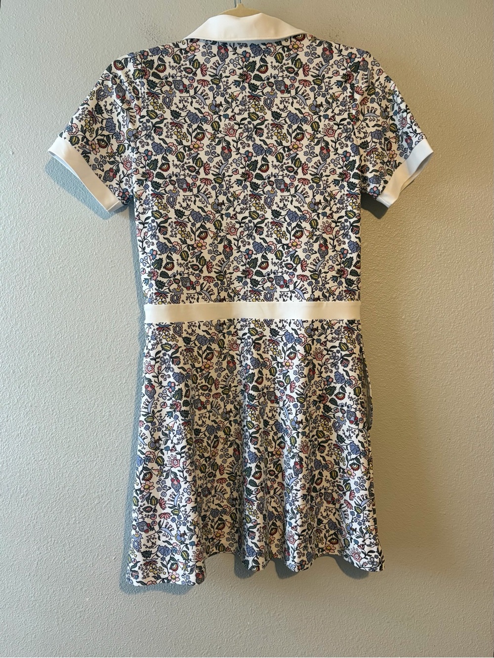 THE MERITT DRESS - LITTLE FLOWERS - Picture 5 of 5